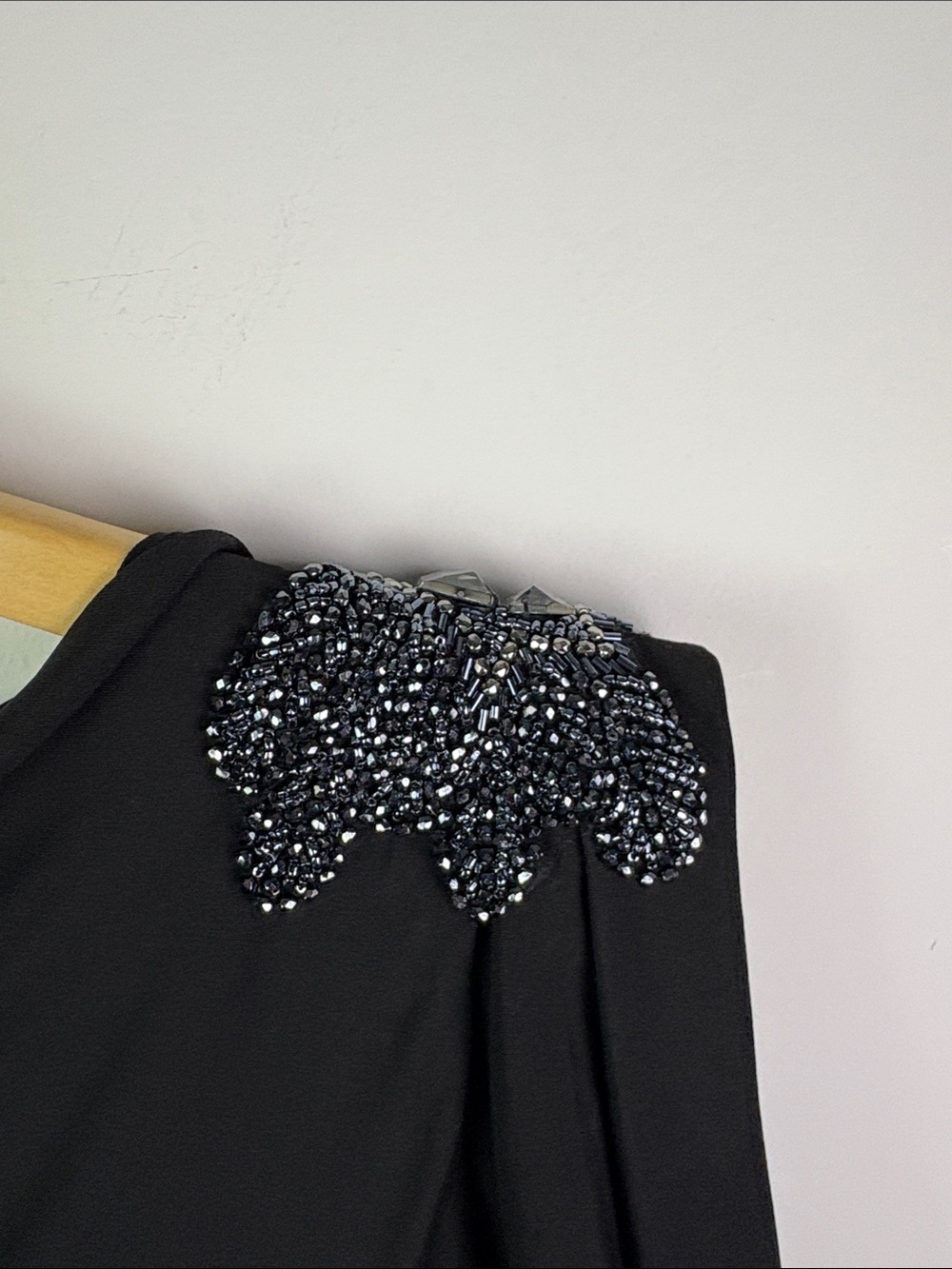 David Meister Black Women's Evening Gown with Shoulder Embellishment size 8 - Picture 4 of 7